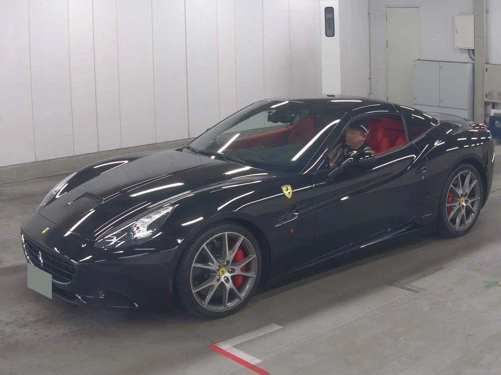 Ferrari California — photo 5