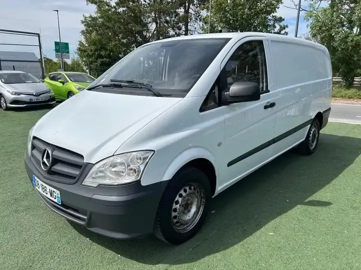 Mercedes-Benz Vito — photo 1
