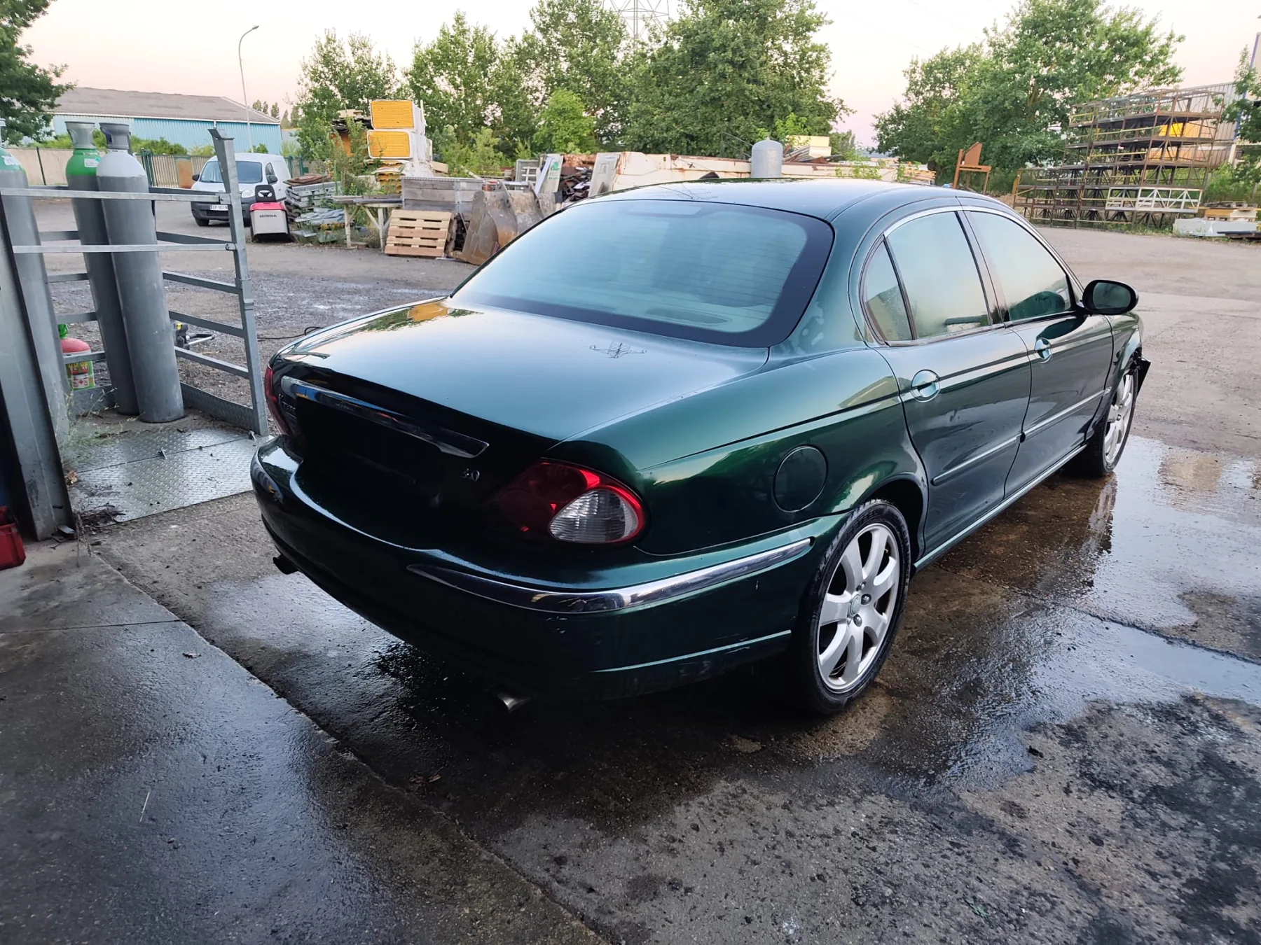 Jaguar X-Type