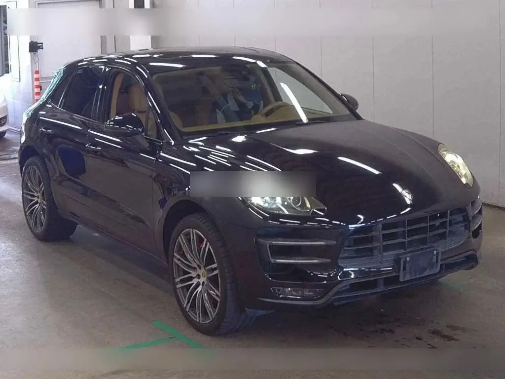 Porsche Macan — photo 5