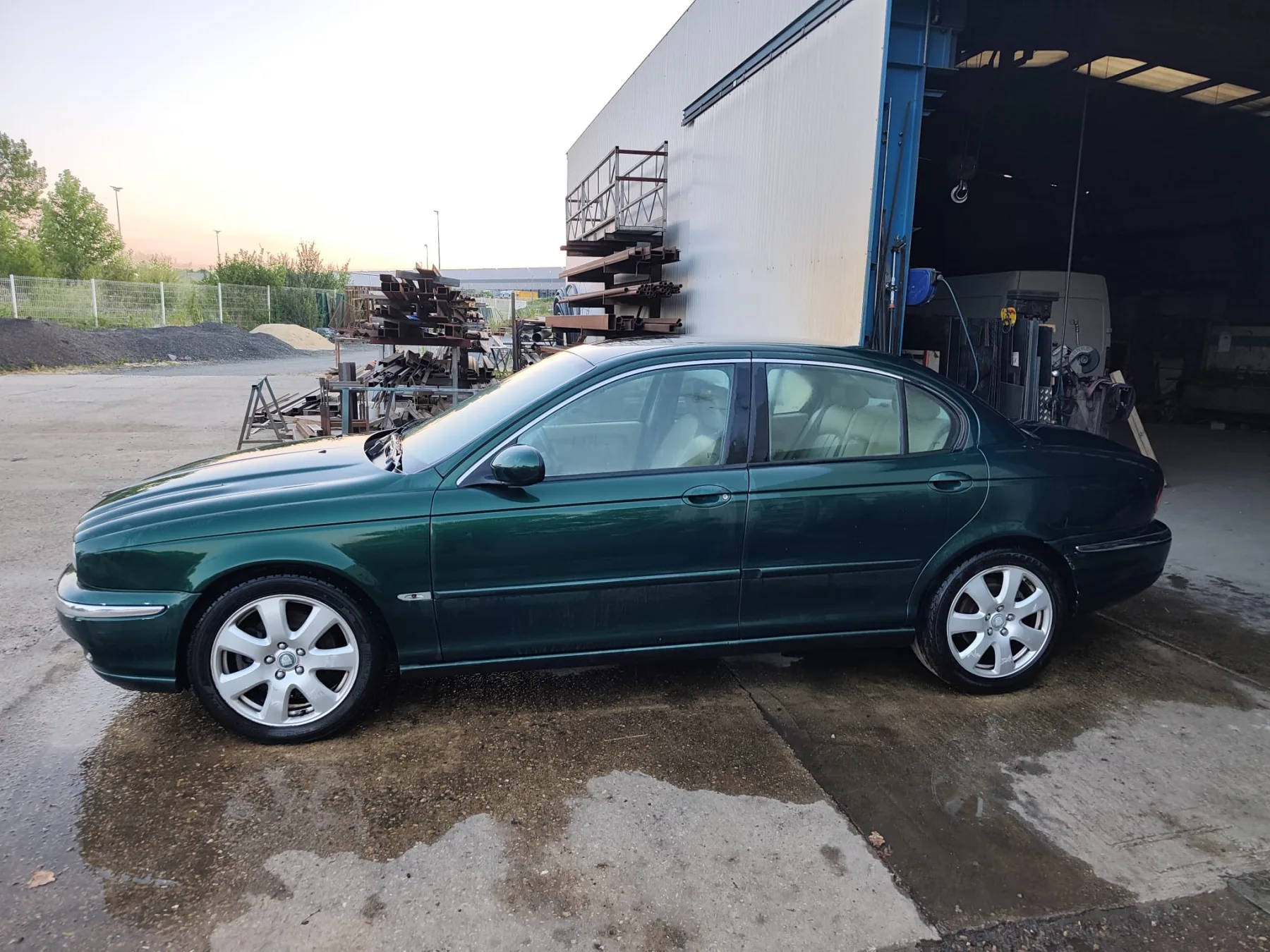 Jaguar X-Type — photo 5