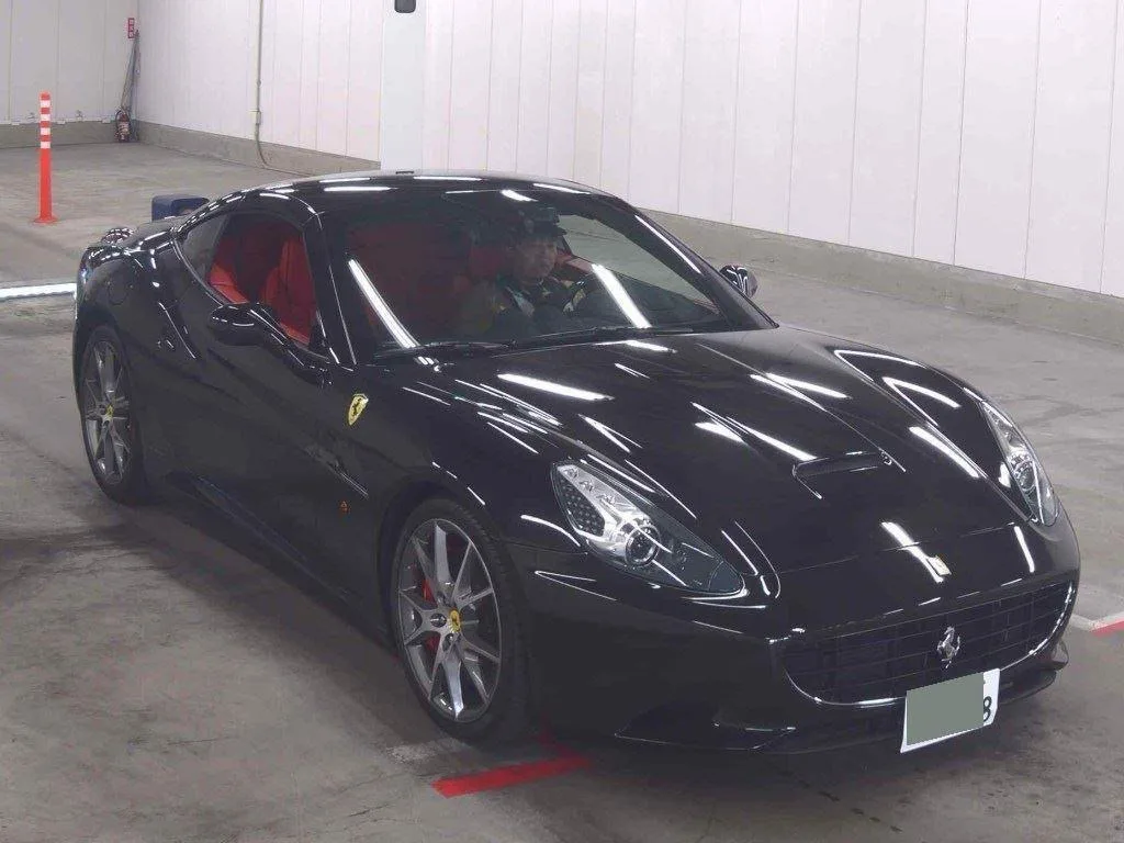 Ferrari California — photo 3